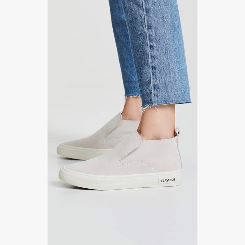 SeaVees Women's Huntington Middie Sneaker Size 6